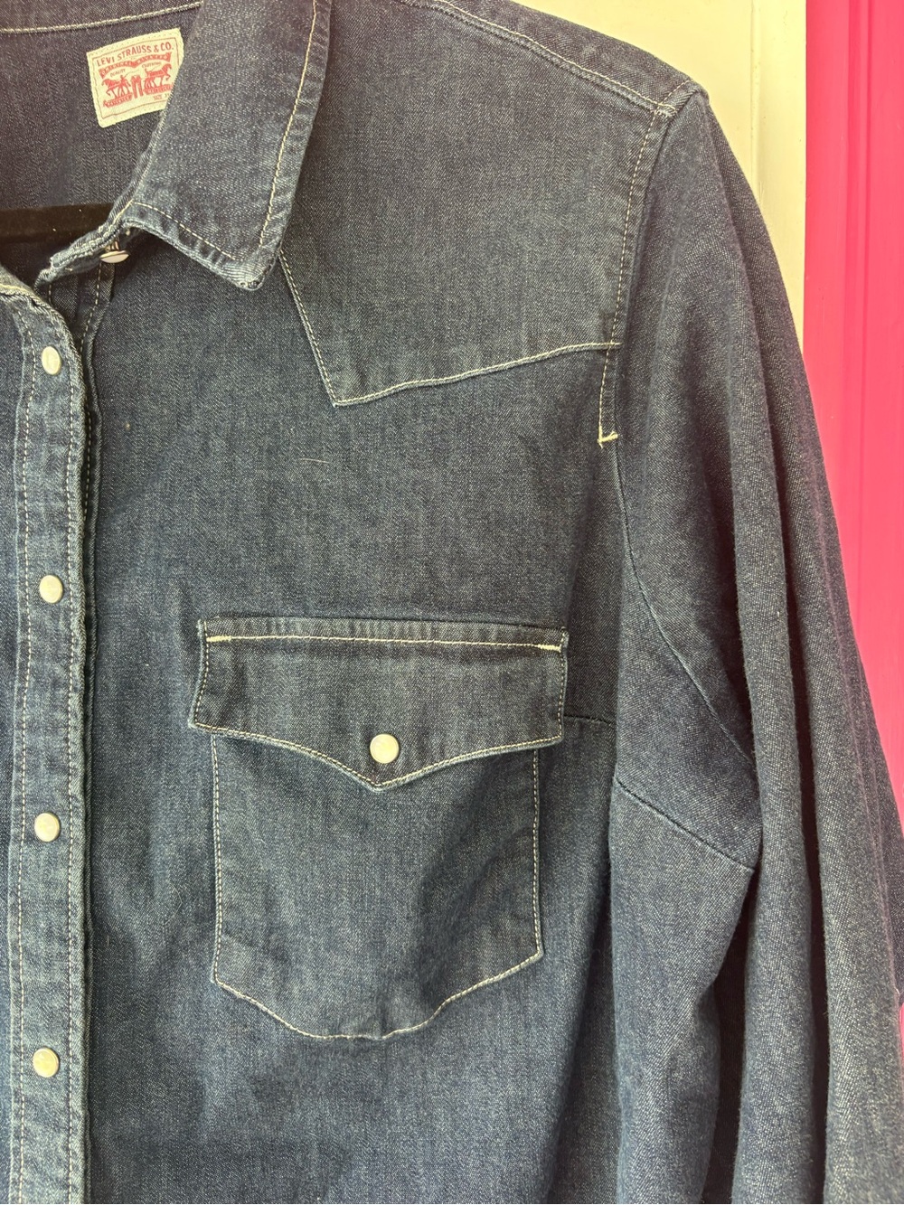 Levi's Dark Blue Denim Button-Down Shirt - Picture 7 of 9